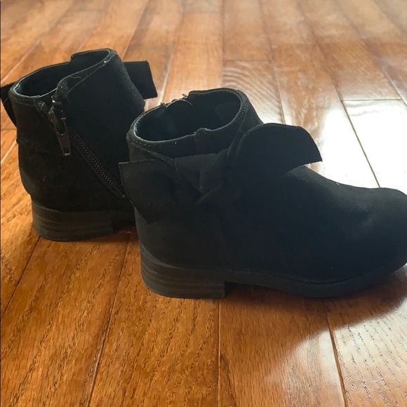 Girls Booties! - Picture 2 of 4